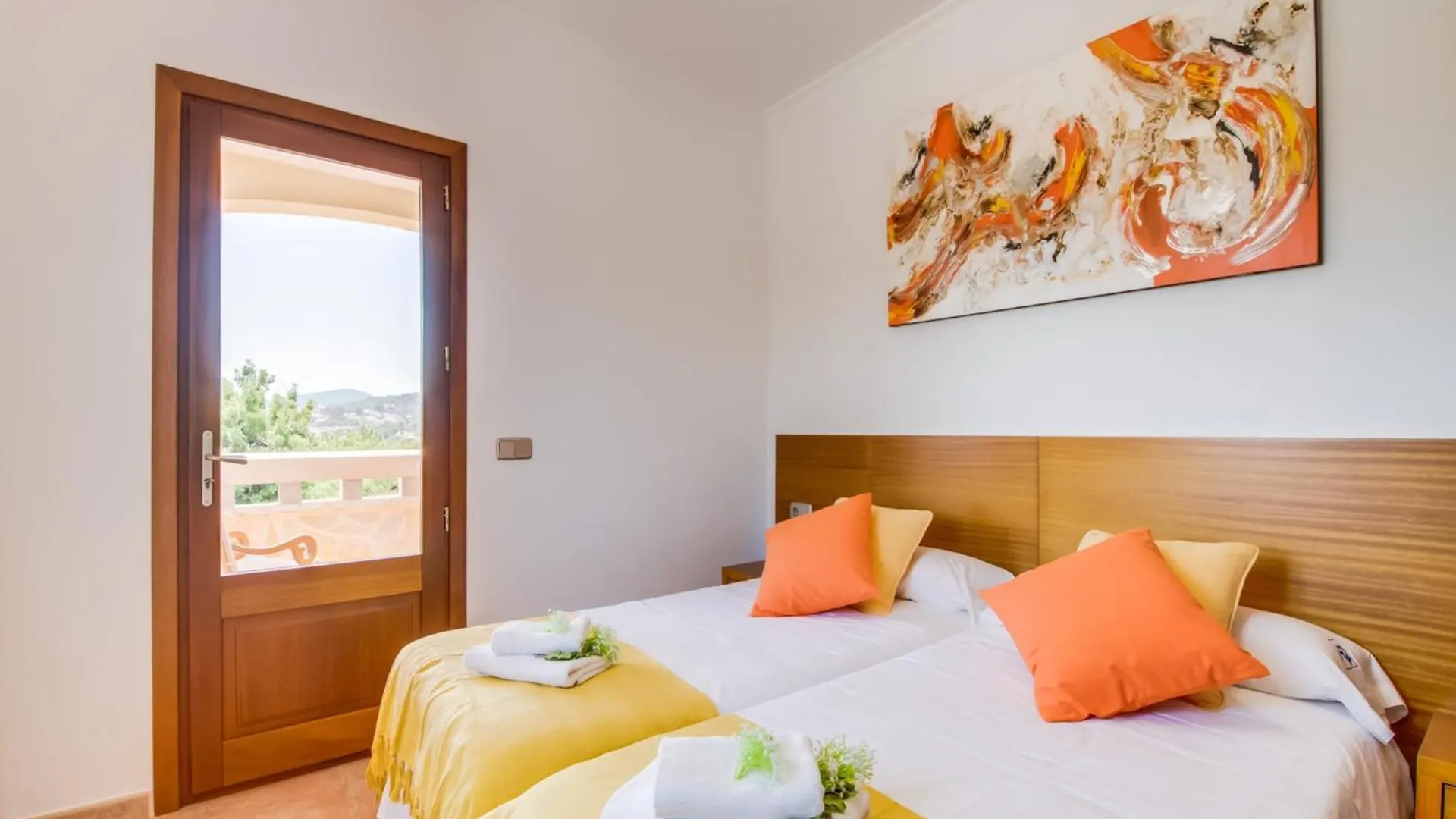 Semesterbostad Charming Villa For 8 Guests Selva