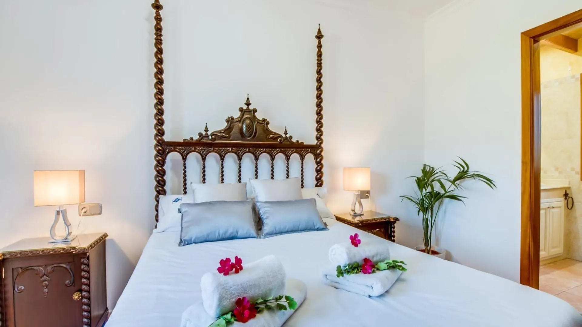 Semesterbostad Charming Villa For 8 Guests Selva