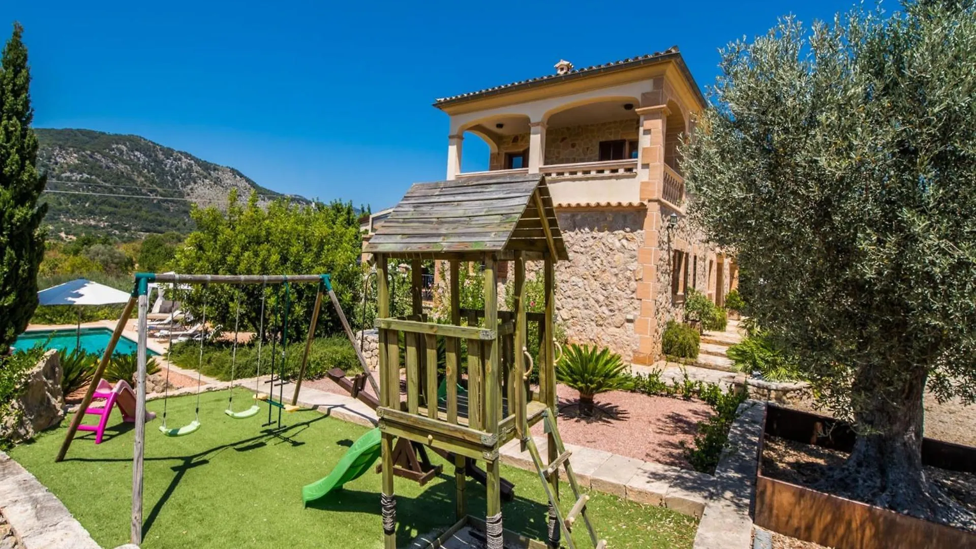 Semesterbostad Charming Villa For 8 Guests Selva